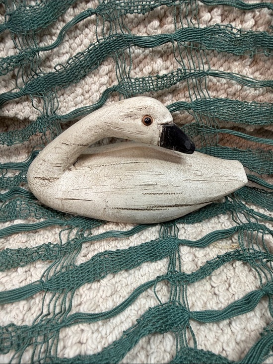 Other - Wooden Swan Figurine Home Wall Decor - White